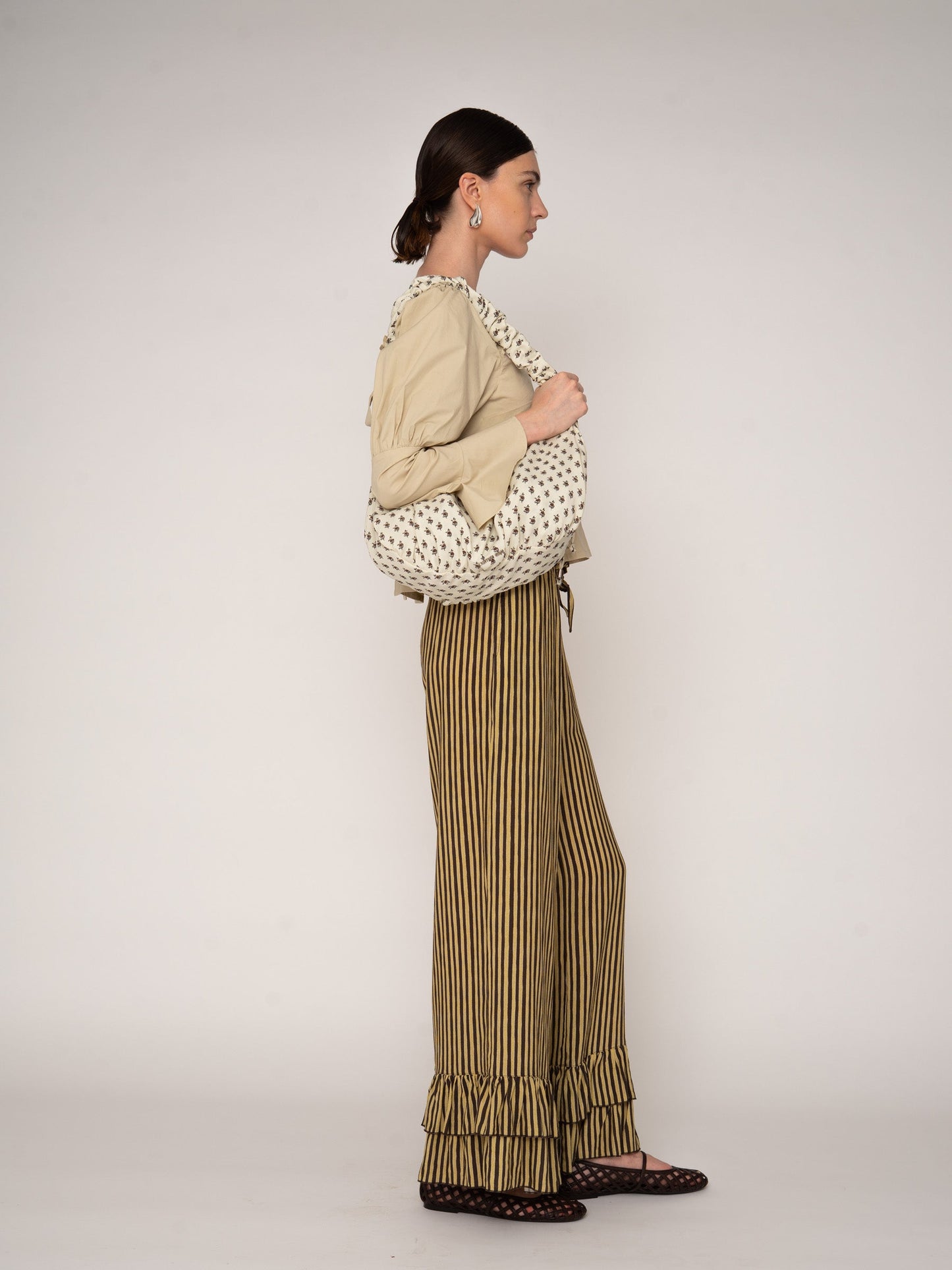 Sucrée Shore Shoulder Bag