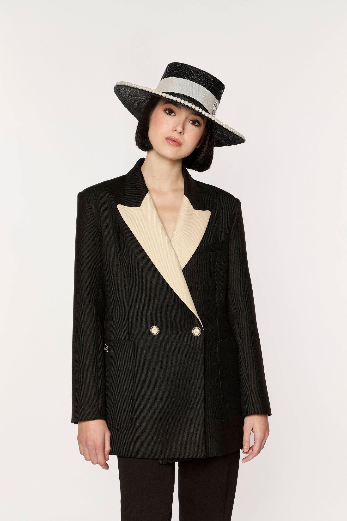 Ixonio Iconic Black Canotier Straw Pearl Hat