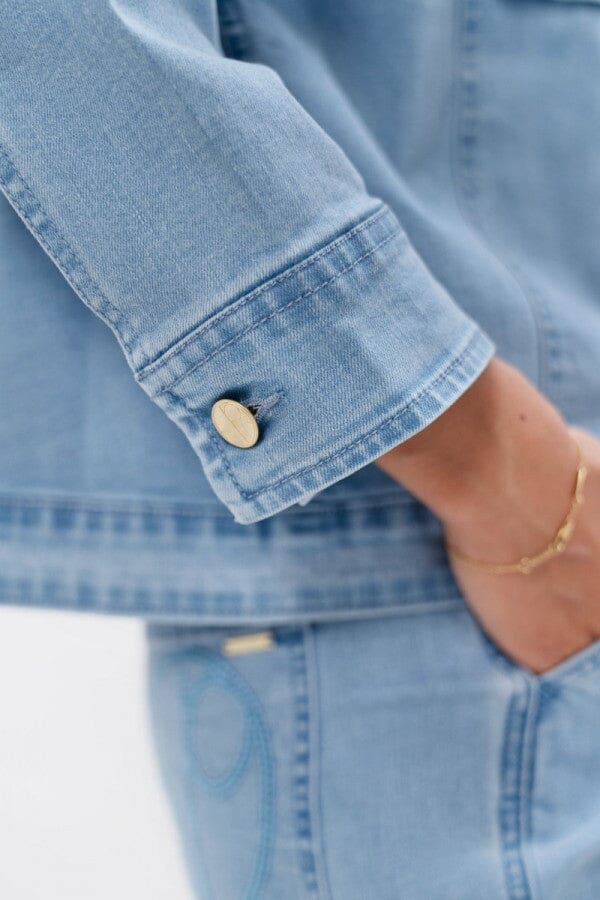 Arizona Denim Jacket Sky Jackets 1 People