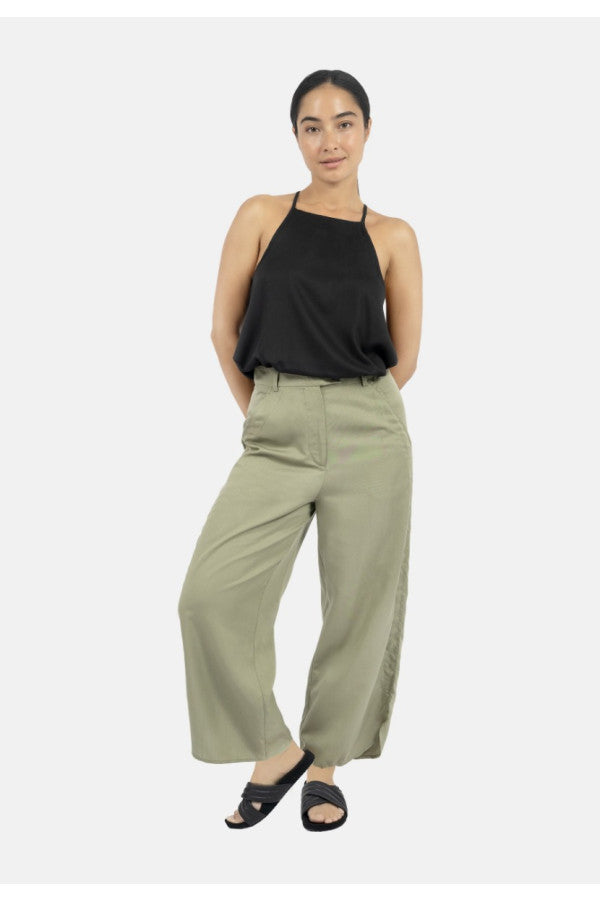 Vancouver Slip top in Black - 1People at LabelRow