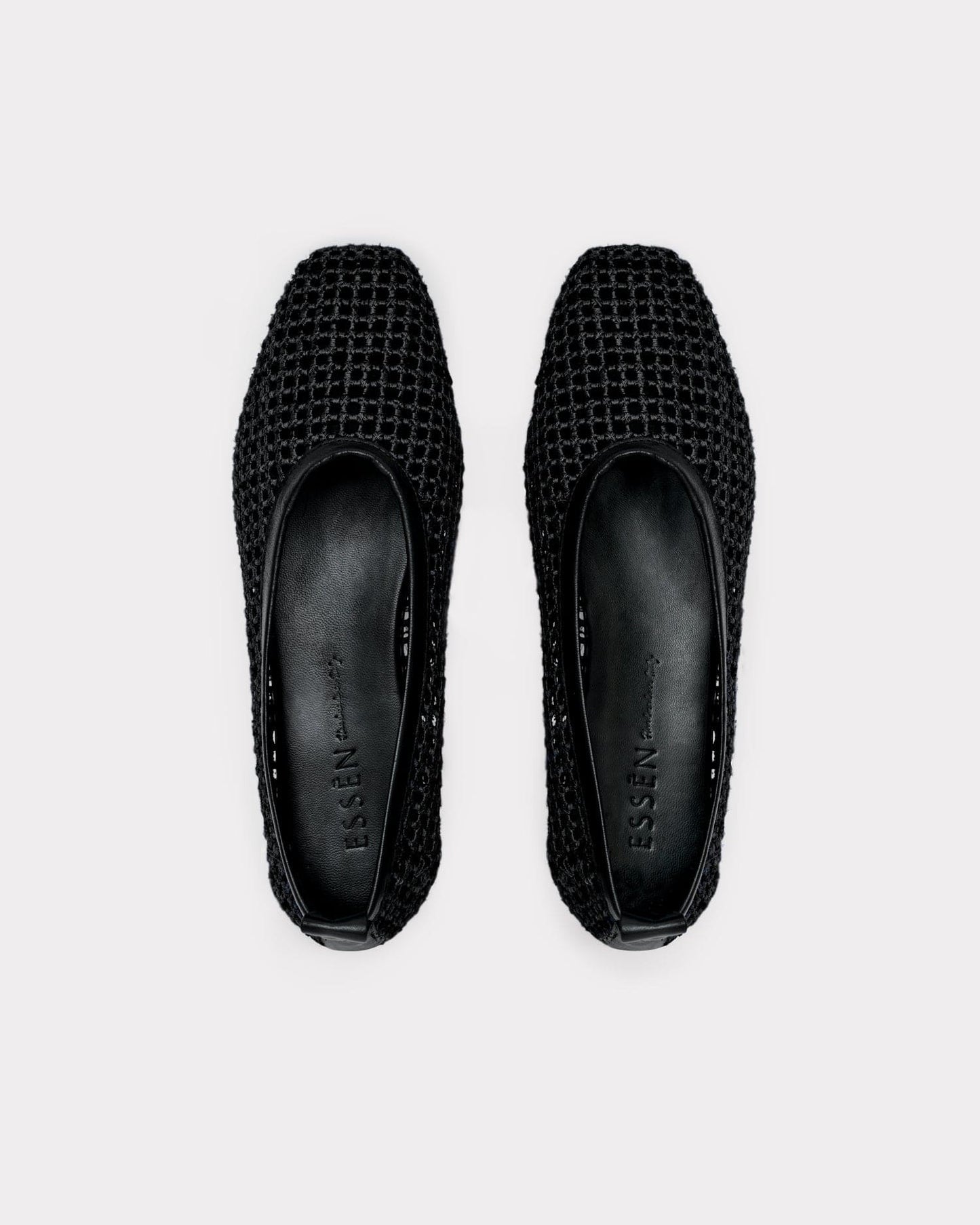 The Foundation Flat - Black Woven