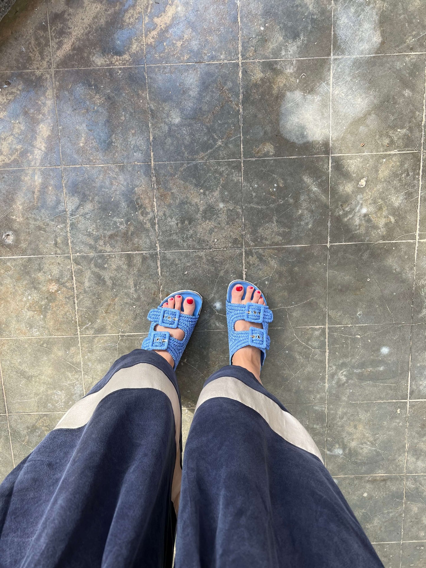 Rafia Comillas Sandals