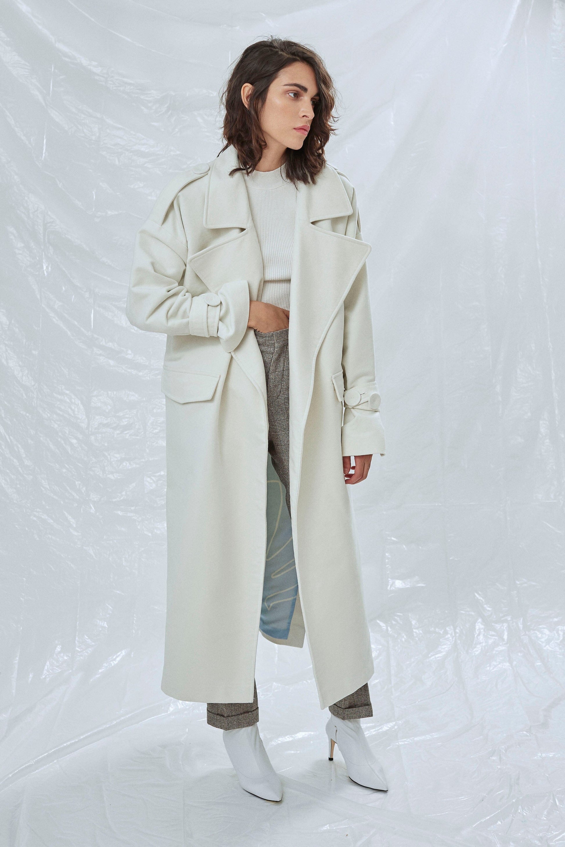 Laura Oversized Coat in White Nazli Ceren 