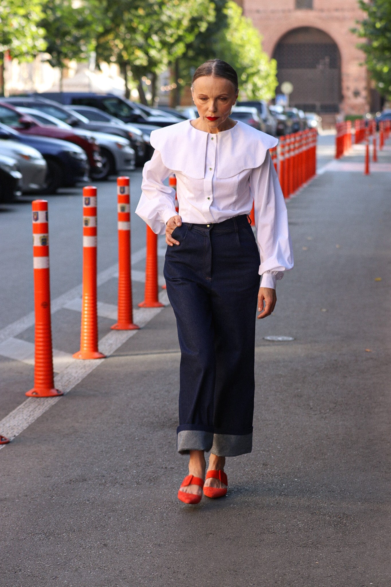 Off-White blouse with Peter Pan collar and exclusive heart buttons