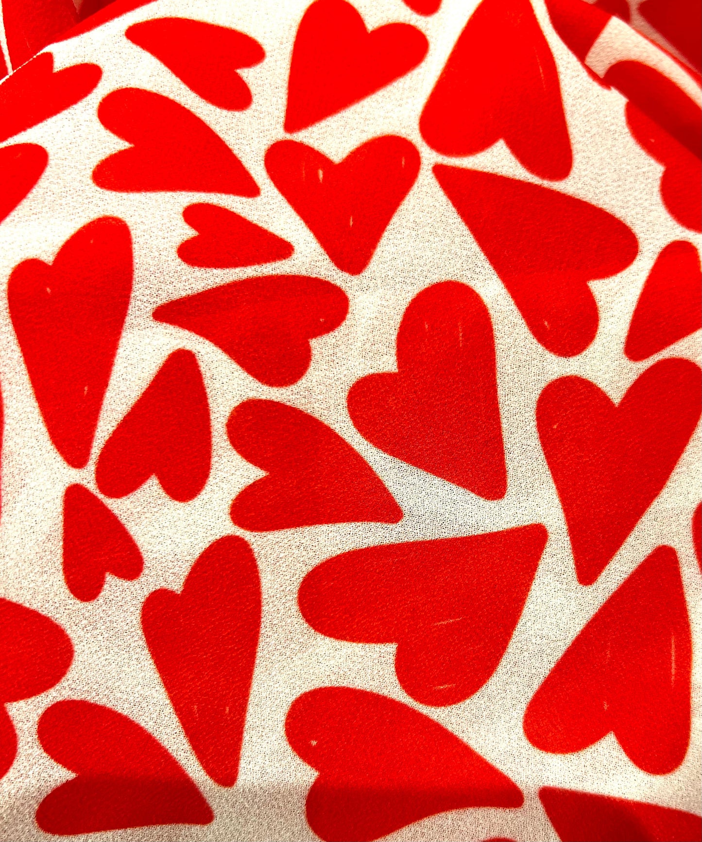 Heart-print blouse “Be on LOVE side”